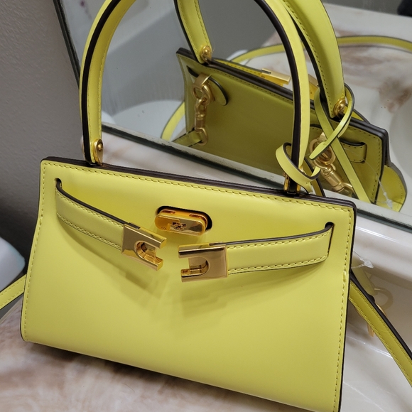 Tory Burch Handbags - Tory Burch Lee Radziwill petite crossbody